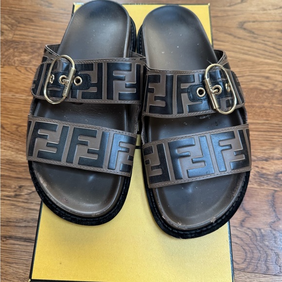 Fendi Zucca FF Logo Leather Slides - Picture 1 of 6